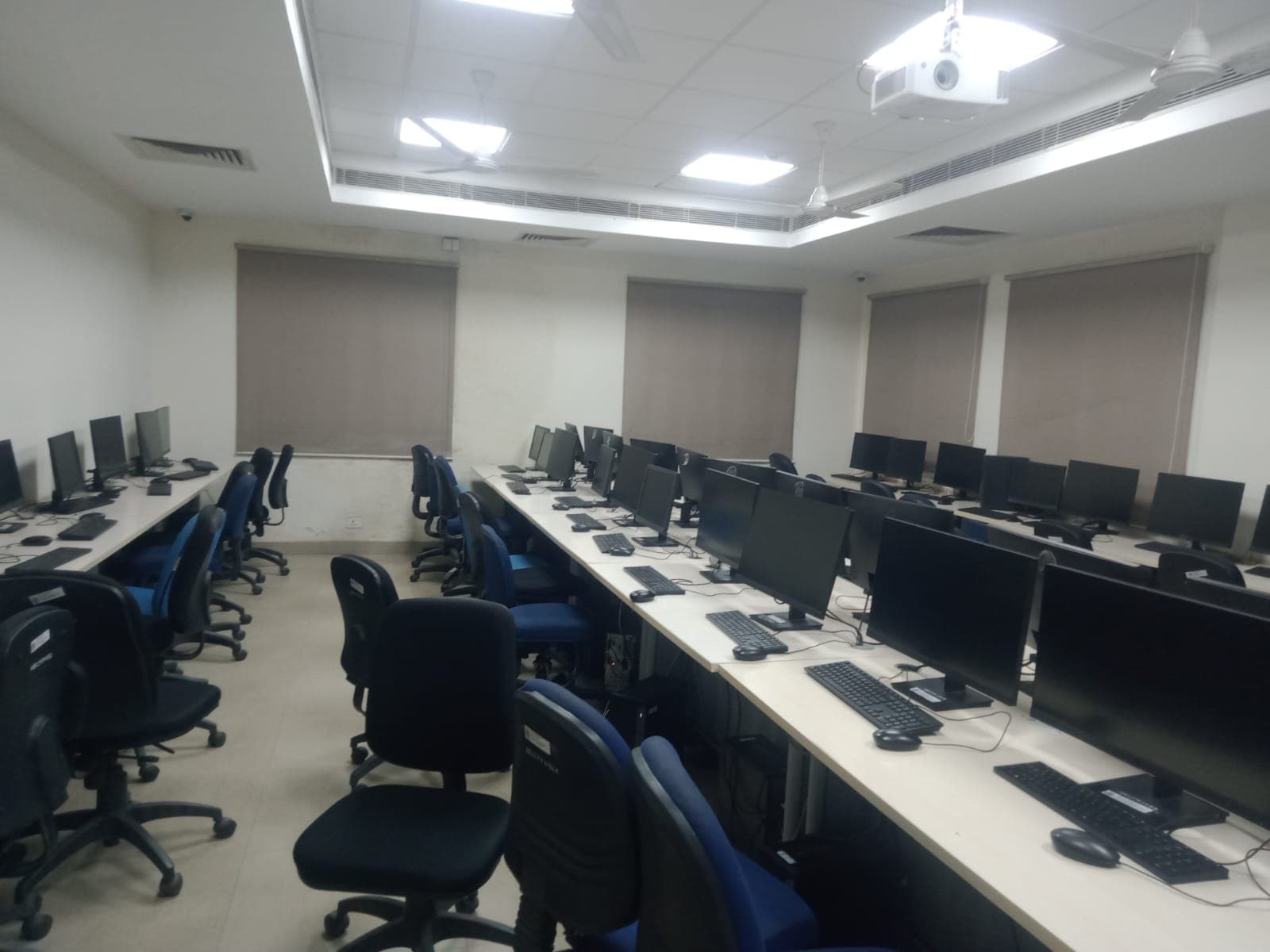 Sri Venkateswara Academic photo 8